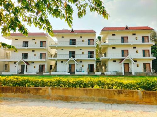 Yelagiri Resort | Nature's Trail
