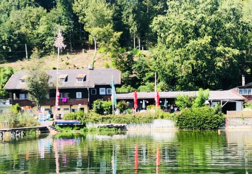 Seekirchen am Wallersee Bed & Breakfast | Naturfreundehaus Wallersee