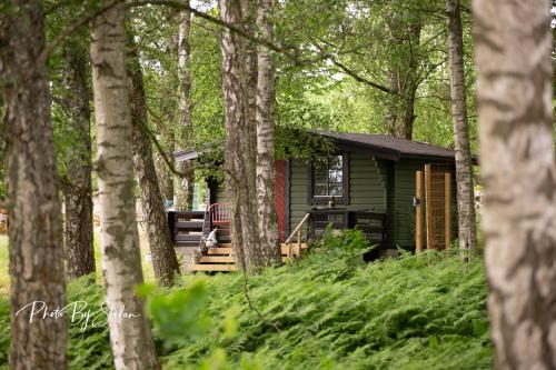 Arkelstorp Cabin | Naturnära Fritidsboende, Thulebo YinTorp