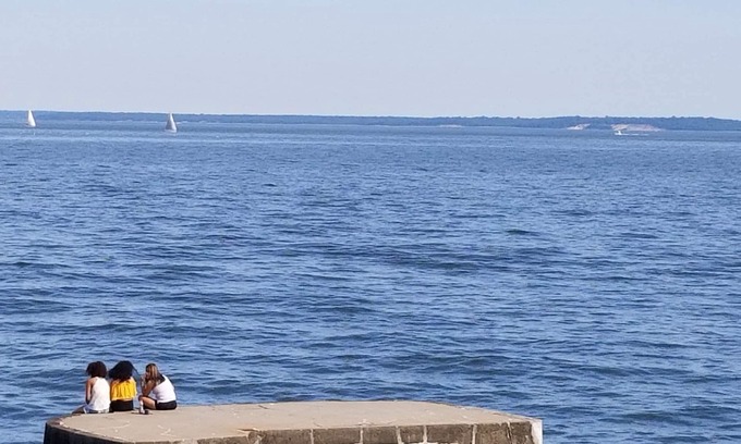Cove - East Side - Shippan House | NAUTICAL FAIRYTALE BEACH HOUSE/ACROSS THE ROAD FROM THE BEACH,45 MIN TO NYC