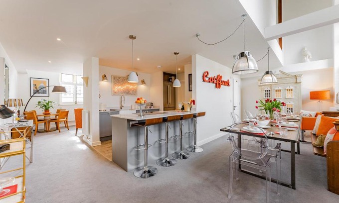 Fakenham House | Nave House - Norfolk Cottage Agency