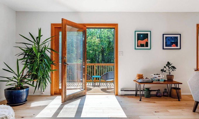 Hollowville House | Navywood: Scandi | Peaceful | Red Hook/Rhinebeck