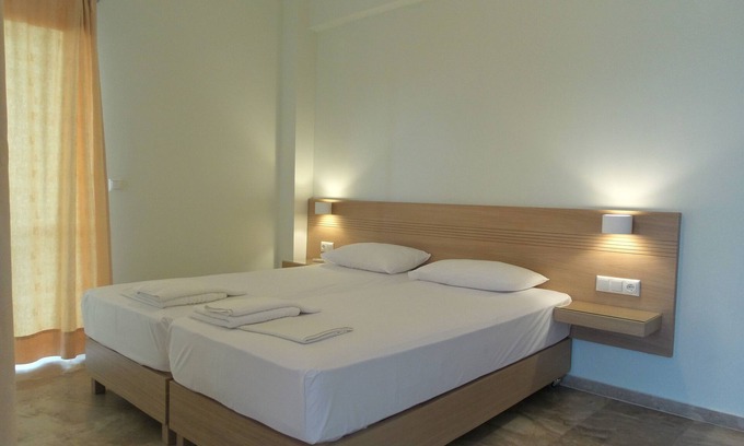 Palaiochora Apartment | Neapolis Rooms & Apartments