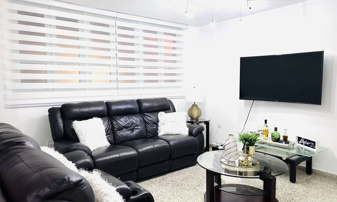 Carolina House | Near Airport, Beach es, Restaurants and Touristic Atractions/a Such Gem