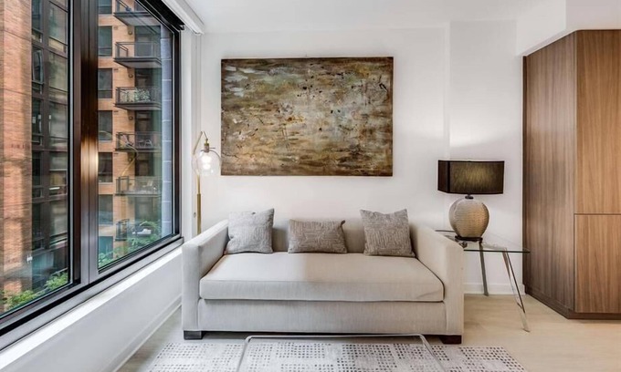 NoMa Hotel | Near DC Attractions | Fitness & Business Center | NoMa