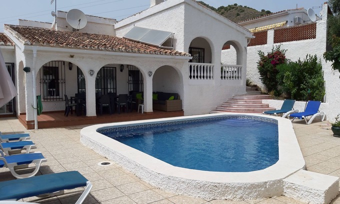Nerja Villa | Near El Capistrano - Private Pool (optional heating add cost) nSecure Parking