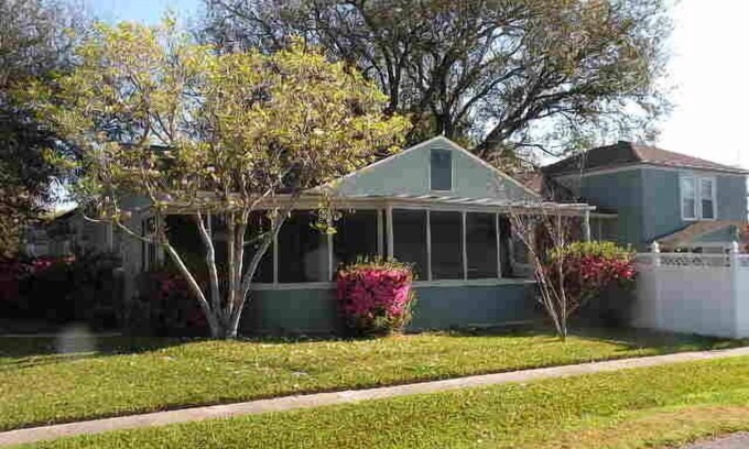 Arabi House | NEAR FRENCH QUARTER - 4 Bdrm Home - LOW RATES! - Safest Neighborhood.