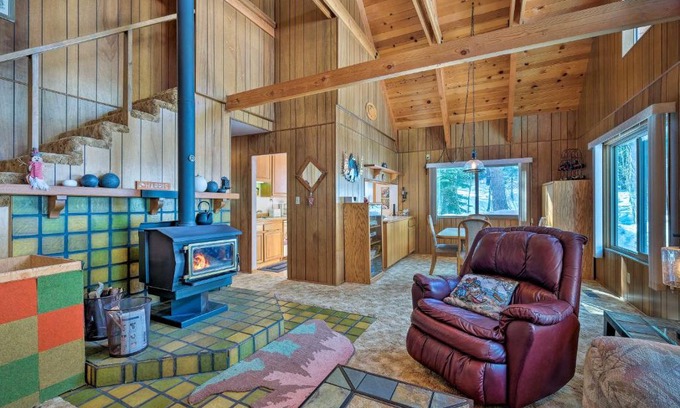 Bear Valley House | Near Hiking and Skiing Bear Valley Cabin!