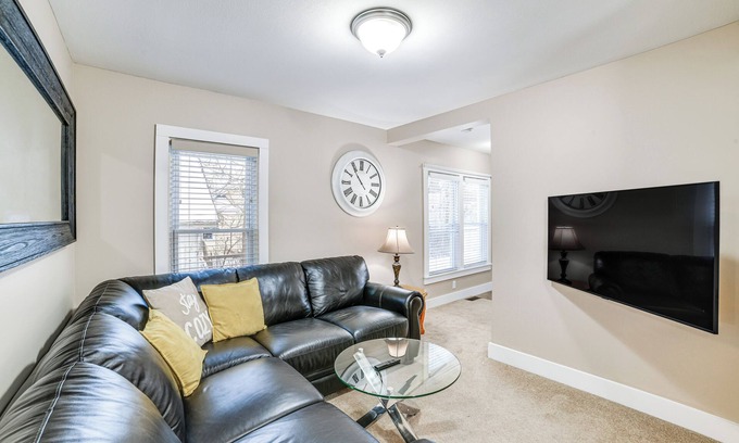 Munsons Corners House | Near Hiking & Skiing: Cozy Home in Cortland!