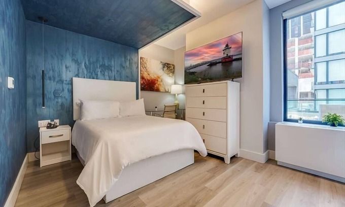 Port Morris Hotel | near Stadium Studio F Bal BR | Yoga Studio Space