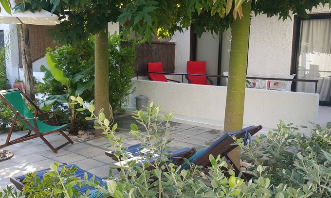 Pervolia Apartment | Near the beach Apartment with garden