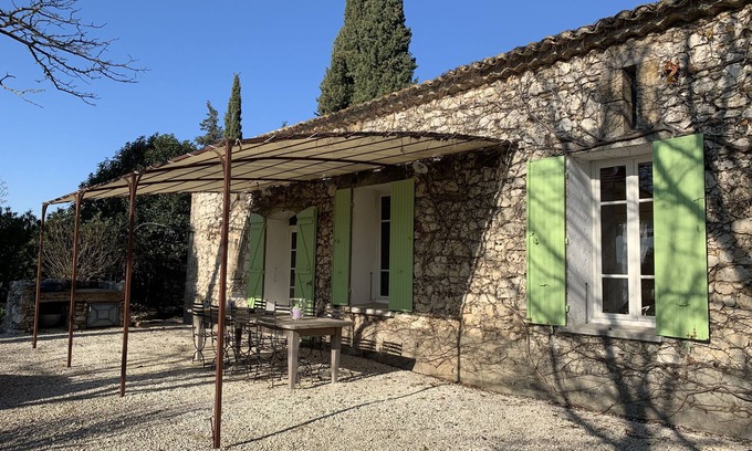 Saint-Chaptes House | Near Uzes. character property in an old sheepfold. private pool.