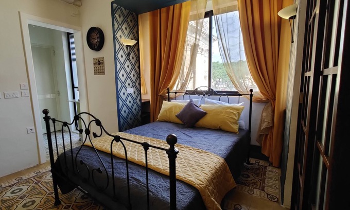 Floriana Apartment | Near Valletta - Ta' Tessie Studio Suite with open views in Floriana