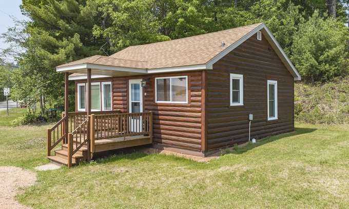 Three Lakes Cabin | Neat and Clean Cottage on Virgin Lake. Pier Included!