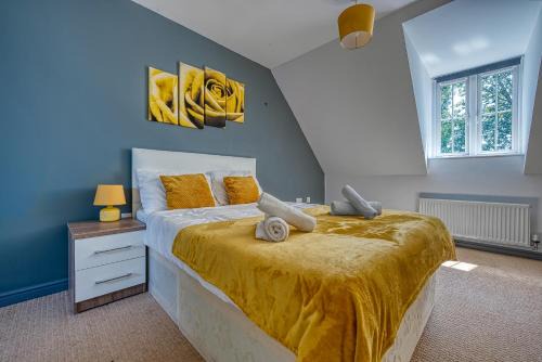 Little Hay Apartment | NEC Exhibitor Home, Stay near Birmingham Airport
