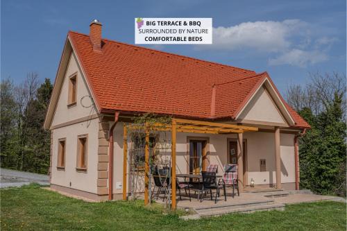 Trnovska Apartment | Nedelkova Zidanca