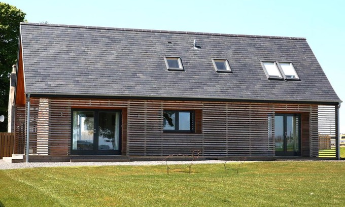 Inverurie House | Nef-Stedi