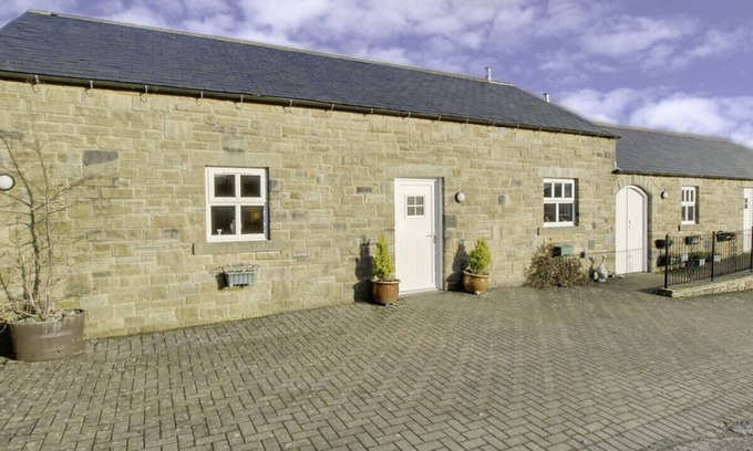 Lanehead House | Nellys Cottage - Three Bedroom House, Sleeps 6