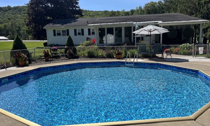 Oneonta House | Nelson House - Pool, game room, basketball court, near All Star Village