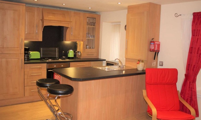 Largs Apartment | Nelson Seaside Apartment