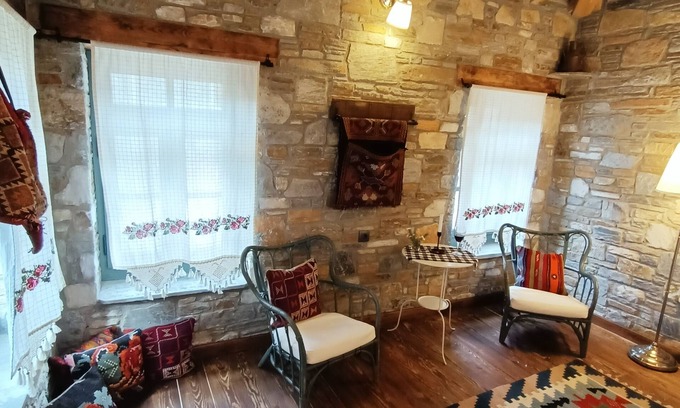 Soke House | Nergis Room. Puli Stone Houses.