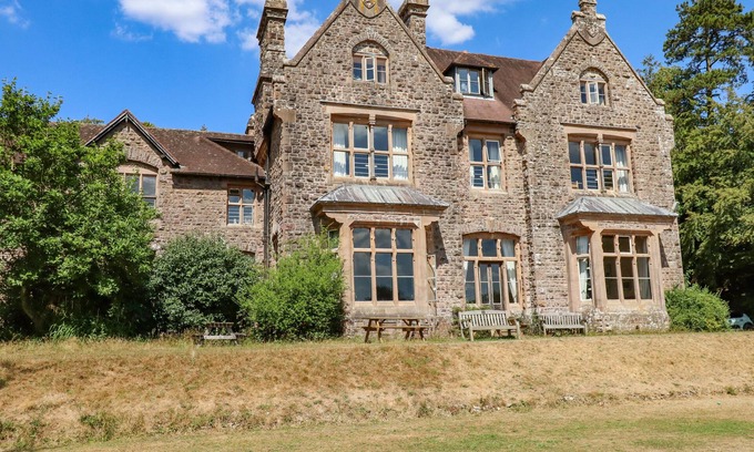 Winkleigh House | NETHERCOTT HOUSE, family friendly, with open fire in Hatherleigh