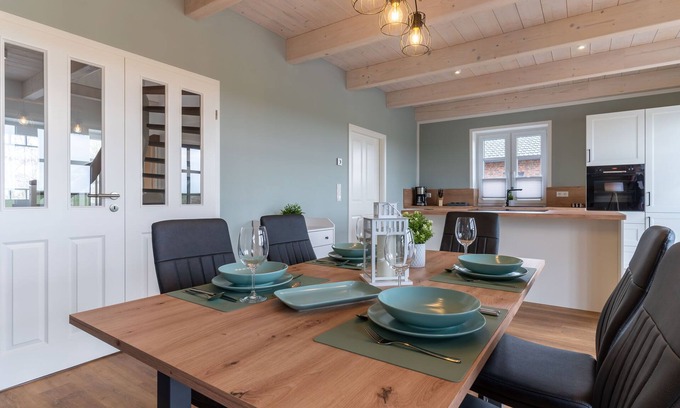 Karolinenkoog House | Neubau! DHH Direkt an der Eider mit Sauna für bis zu 6 Personen