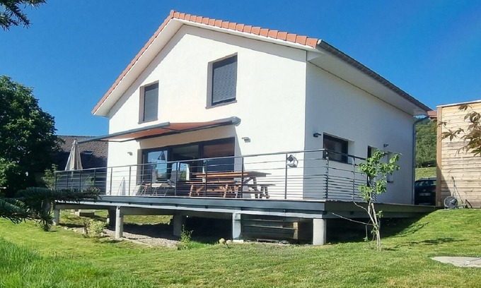 Gerardmer House | Neues wunderschönes Ferienhaus mit herrlicher Aussicht und Sauna