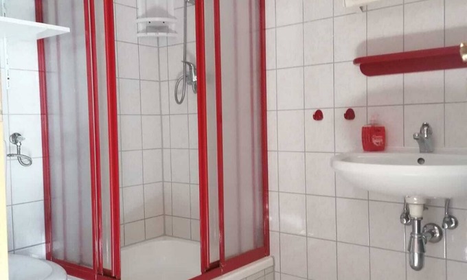 Loebau Apartment | Neumis Ferienzimmer für 2 Gäste in Löbau, Stadtnah - Ruhig - Erholsam