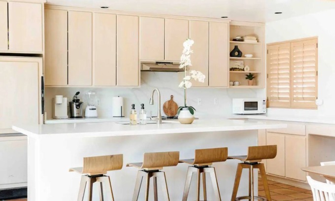 Cavalier Vista House | NEW! | 1 mile to Old Town | Salt Water Pool | The Emerson Place