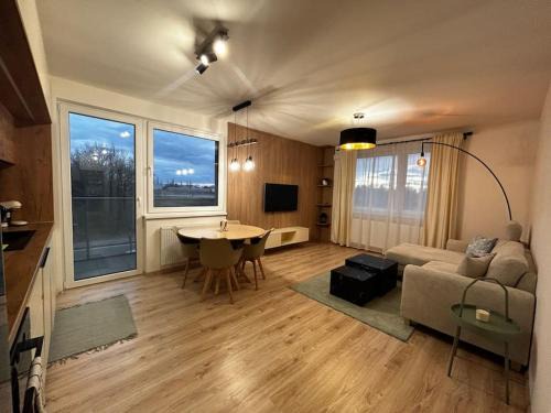 Ruzinov Apartment | New 2 Bedroom apartment by the airport - FREE PARKING