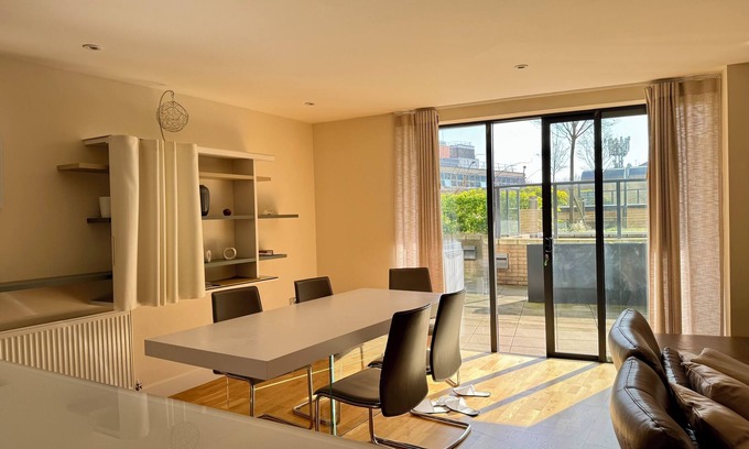 Bermondsey Apartment | New 3 BD Near Tower Bridge