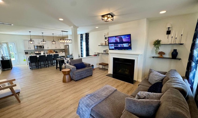 McLeansville House | New 4 Bedroom in Quiet Neighborhood w/Sidewalks & Parks