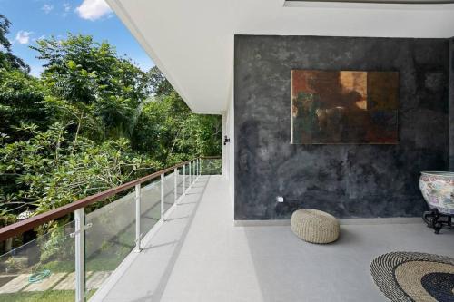Pejeng Villa | New 4 BR Villa surrounded by Jungle and Ricefields