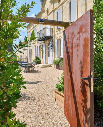 Montagne Villa | NEW! 5 star classified Deluxe Wine Estate