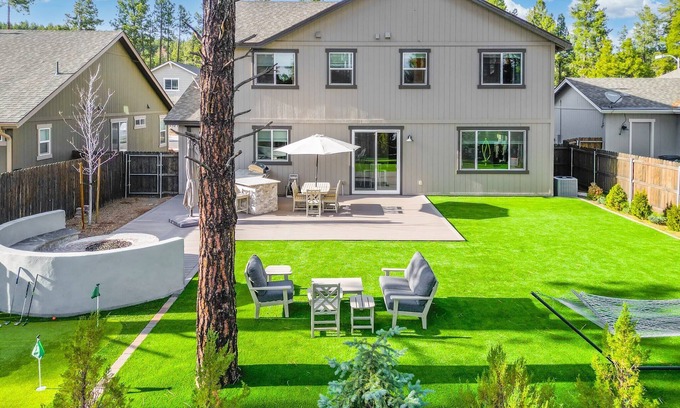 Flagstaff House | NEW| Alamo Alpine Retreat | Sleeps 11 | 3 Showers
