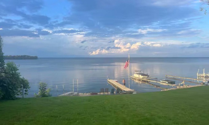 Durhamville House | New All Season Family Lake House