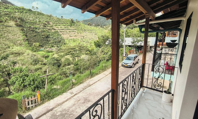 Jardin Apartment | New and modern apartment only 500 meters from the park, quiet area.
