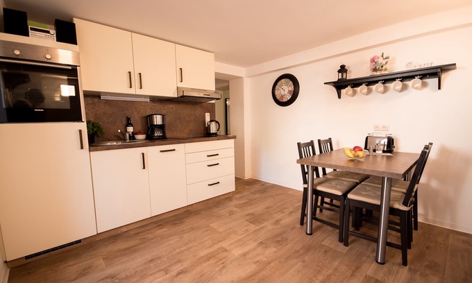 Vogelsang-Warsin Apartment | NEW apartment just 8 minutes to the beach, in the midst of a idyllic garden