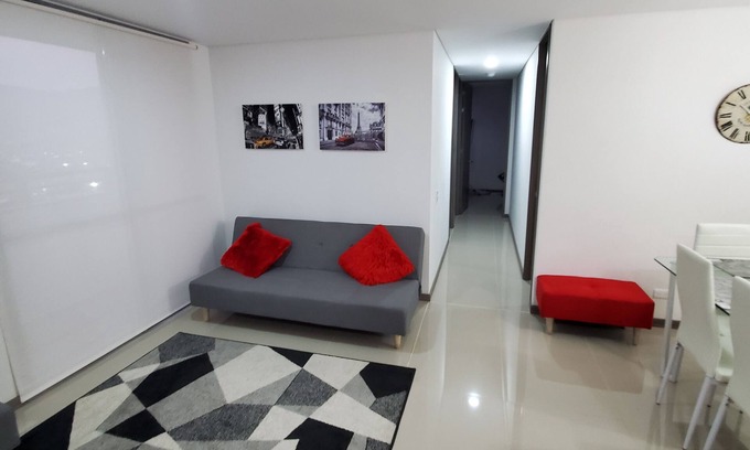 Itagui Apartment | New apartment over looking the city