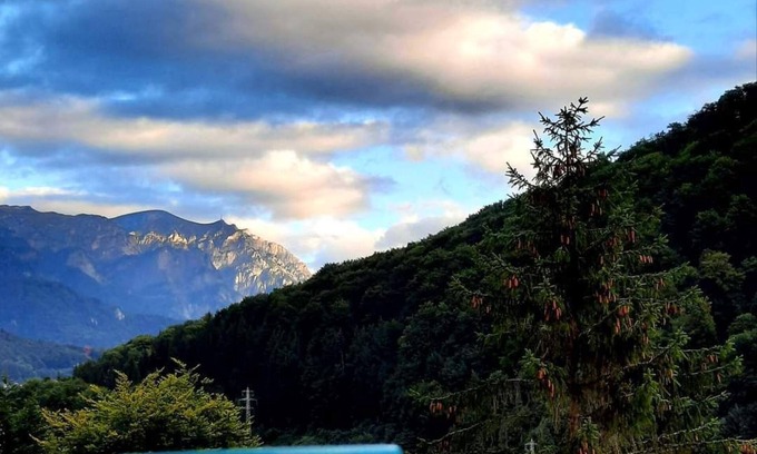 Sinaia Apartment | New apartment, superb view, with covered parking, self check-in