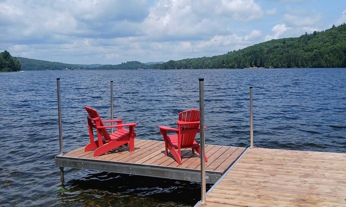 Madawaska Valley Cottage | *New*Barry's Bay Cottage on Trout Lake -close to all amenities!