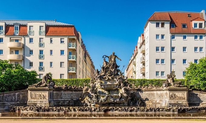 Friedrichstadt Apartment | NEW/Central/WIFI/Parking/Kitchen/Netflix/Smart TV