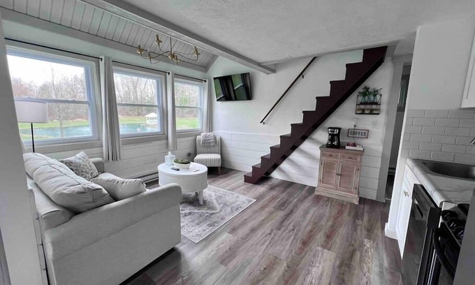 Conneaut Lake Ski Chalet | *NEW Chalets by the Lake - #4 - Conneaut Lake, PA