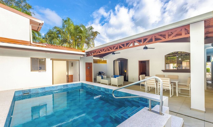 Esterillos Oeste House | New charming home in gated community + private pool