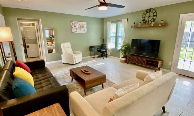 North Buttercup Creek House | New Charming Private Oasis near Community Pool and Park in NW Austin