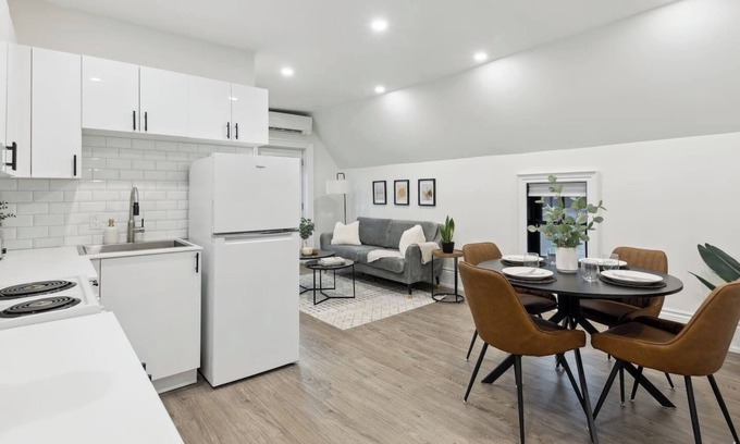 Collingwood Condo | *New! Collingwood Boutique Suites - Unit C