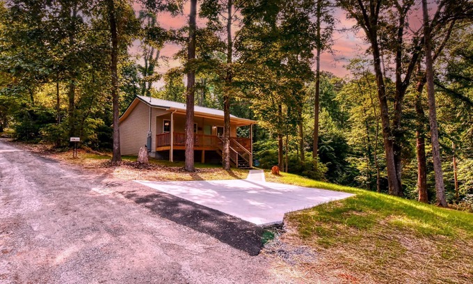Maynardville Cottage | New Cottage @ Hickory Star Marina+Boat Slip on Norris Lake