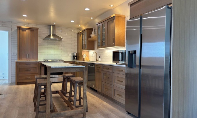 Salt Lake County Apartment | New Cozy Bluffdale Stay -Sleeps 4-Quiet, Patio, Full Kitchen, Near Freeway