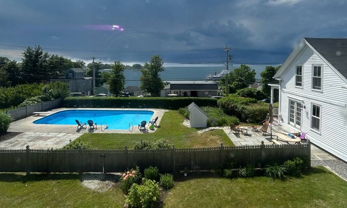 Peaks Island House | New - Cozy Cape on Peaks Island overlooking Casco Bay and Portland skyline